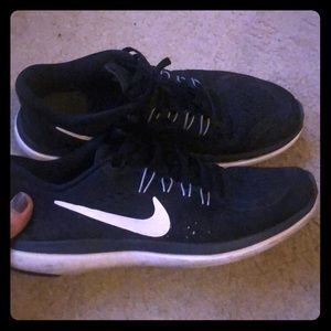 Nike tennis shoes size 8